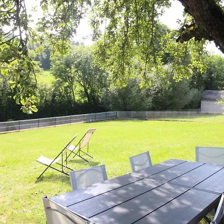 Charmante Maison 3 Avec Jardin, Proche Saint-flour, Anim. Acceptes, Wifi - Fr-1-742-570 Ferienhaus *